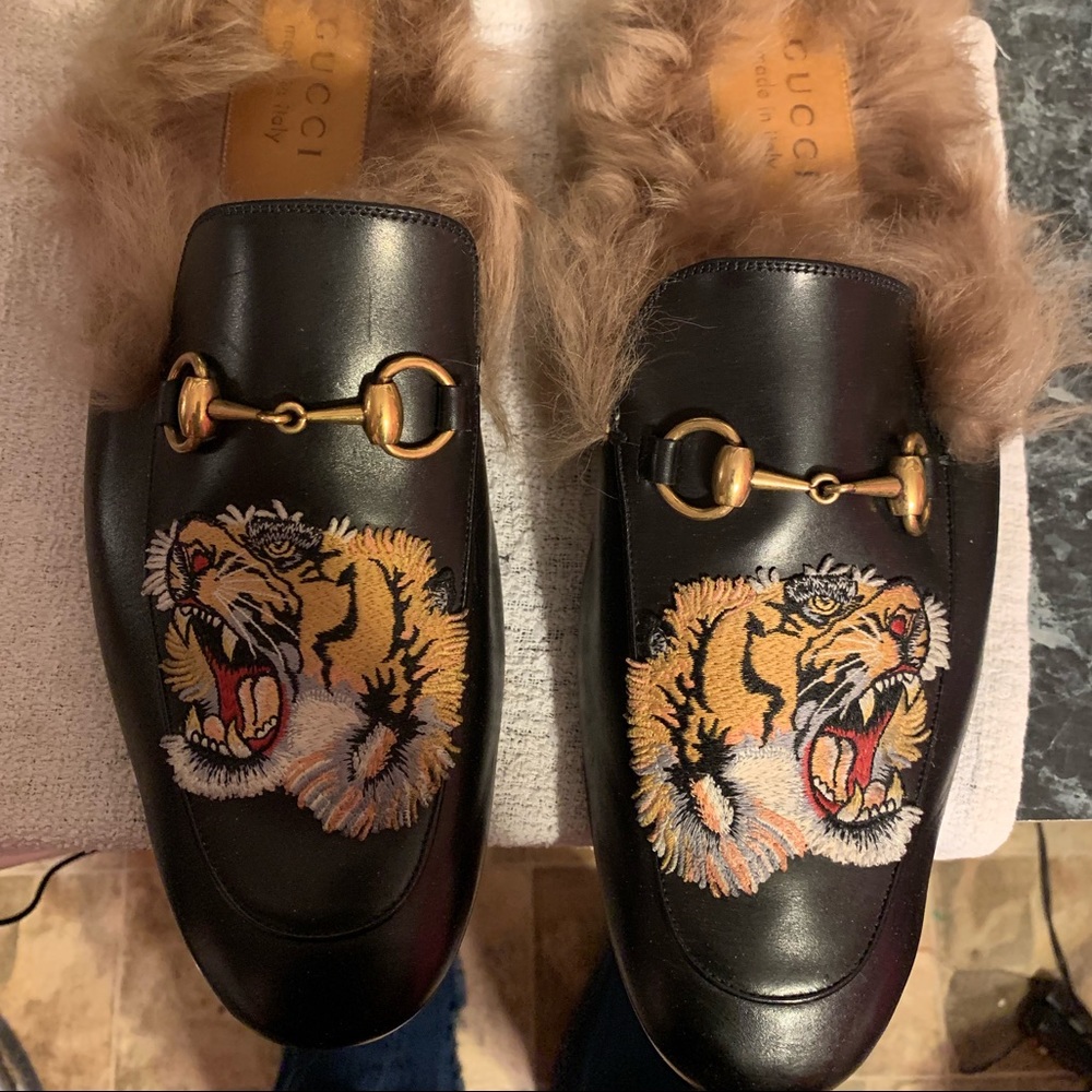 Gucci slides
